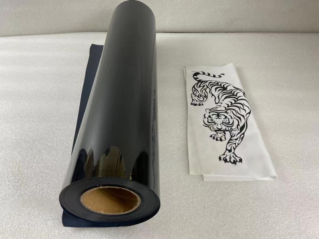 سهل إزالة الأعشاب الضارة بنقل الحرارة من الفينيل القابل للقطع PU المرن للمنسوجات